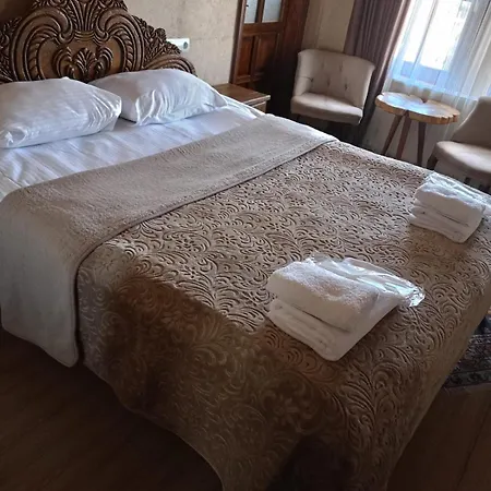 Bella Vista Stone House 3*