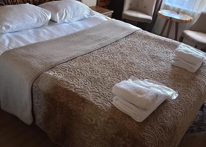 Bella Vista Stone House 3*